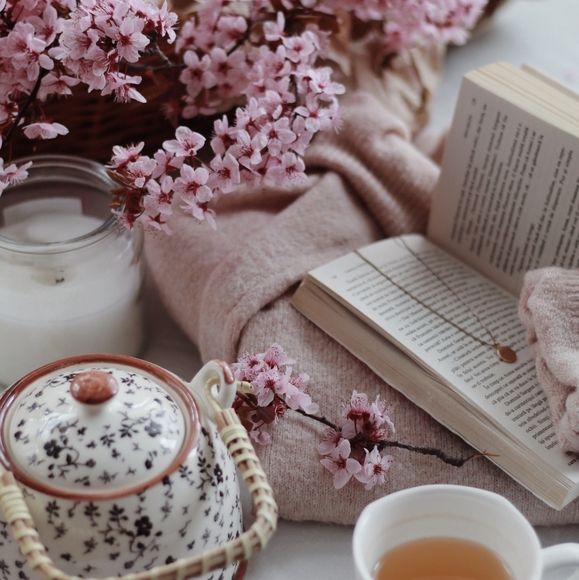 Self Care Mystery Box with Assorted Beauty, Lifestyle, and Spa Items - Picture 3 of 6